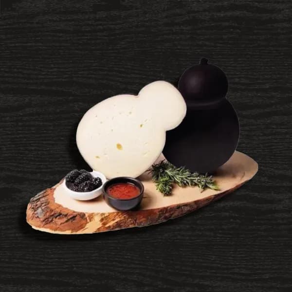 Caciocavallo stagionato in grotta pugliese